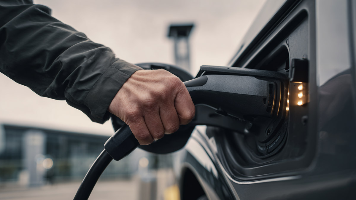 Tipi di connettori per veicoli elettrici spiegati: Guida pratica 2025